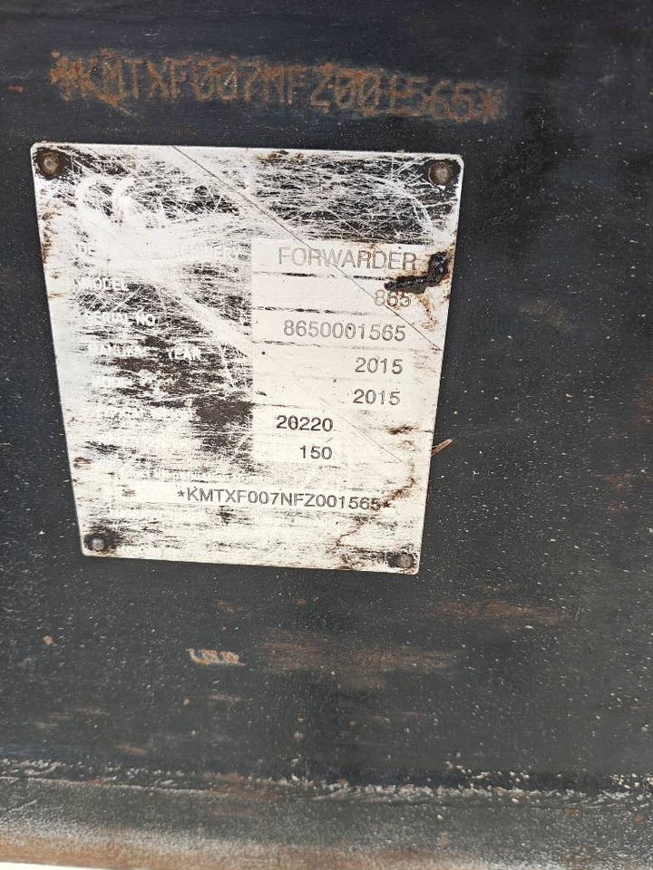 Komatsu 865 - Forwarder: picture 3 Komatsu 865 - Forwarder: picture 3