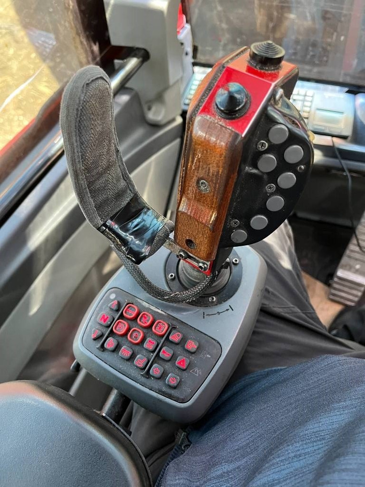 Komatsu 901 - Forestry harvester: picture 3 Komatsu 901 - Forestry harvester: picture 3