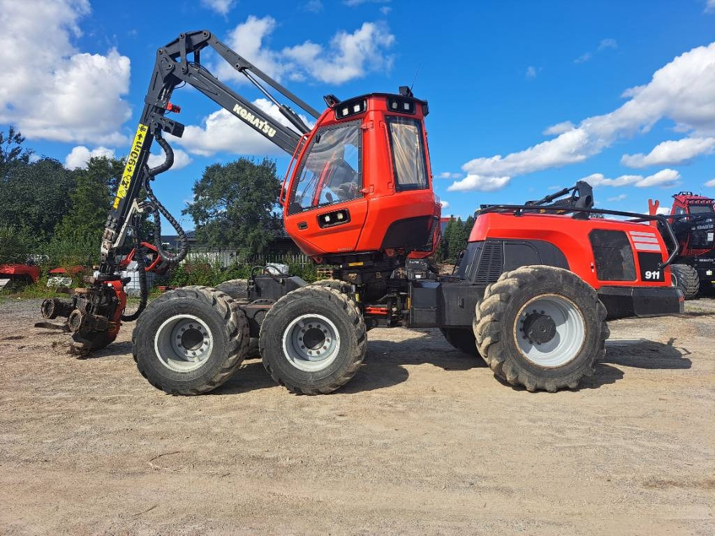 Komatsu 911  - Forestry harvester: picture 1 Komatsu 911  - Forestry harvester: picture 1