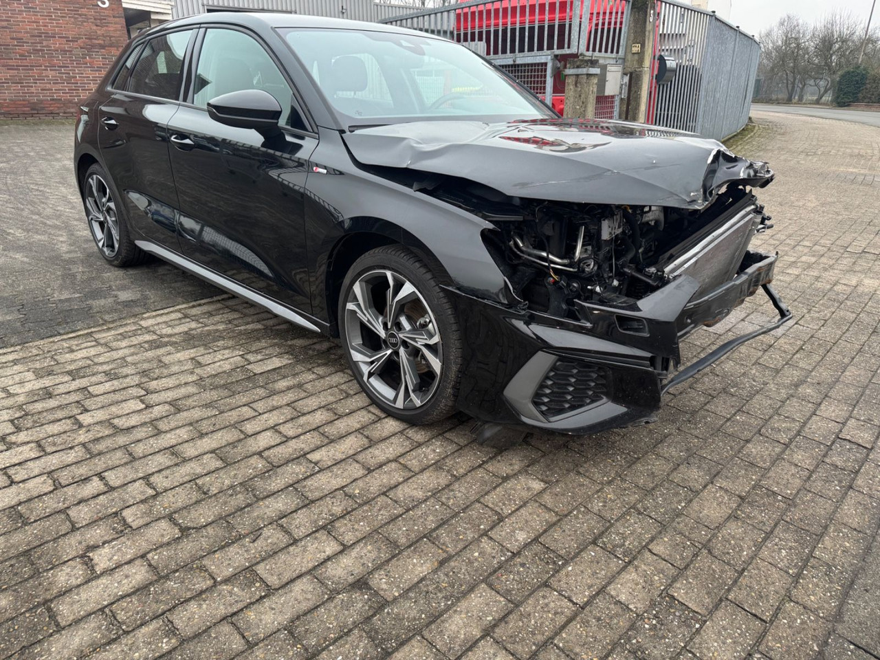 Audi A3 Sportback 35 TDI S line 32.000 KM S-TRONIC Audi A3 Sportback 35 TDI S line 32.000 KM S-TRONIC - Sedan: picture 4 Audi A3 Sportback 35 TDI S line 32.000 KM S-TRONIC Audi A3 Sportback 35 TDI S line 32.000 KM S-TRONIC - Sedan: picture 4