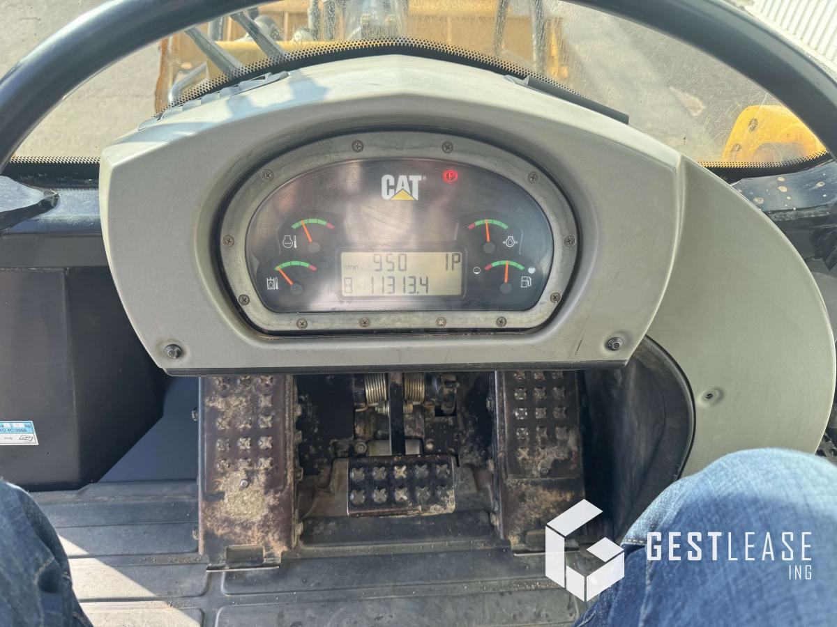 Leasing of Caterpillar 963D Caterpillar 963D: picture 19