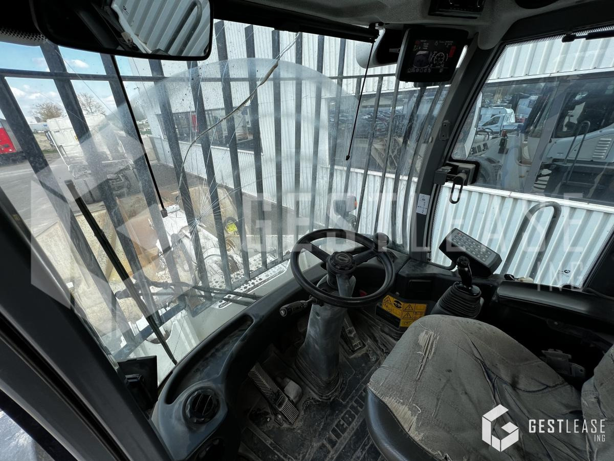 Leasing of Liebherr L580 ENGIN NEW Liebherr L580 ENGIN NEW: picture 23