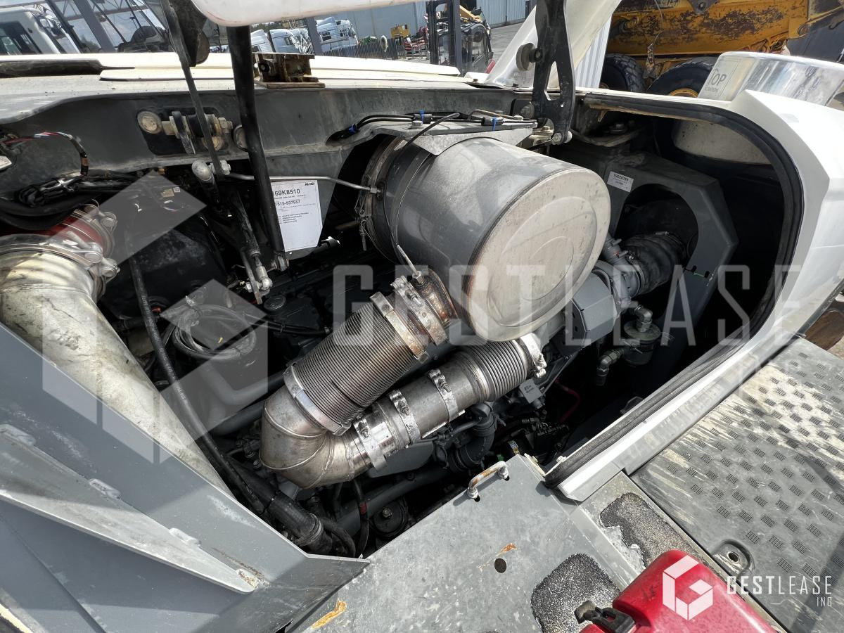 Leasing of Liebherr L580 ENGIN NEW Liebherr L580 ENGIN NEW: picture 12