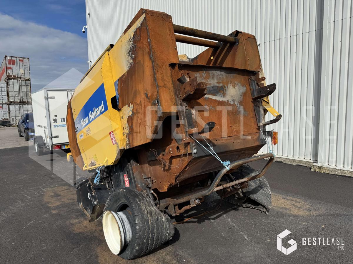 New Holland BR740 - Round baler: picture 2 New Holland BR740 - Round baler: picture 2