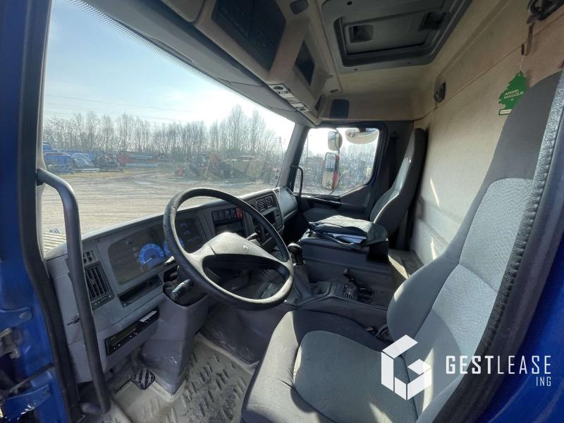 Curtainsider truck Renault Premium 320 DCI: picture 13