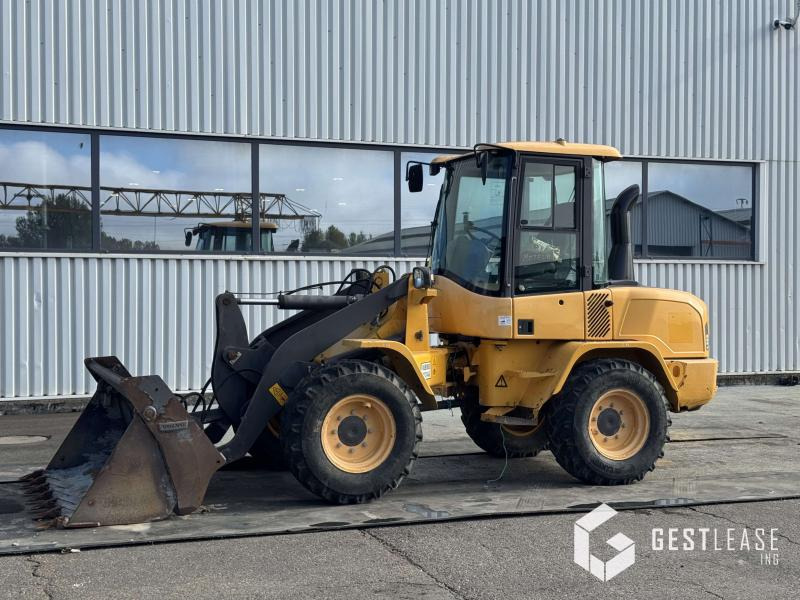 Volvo L30G - Wheel loader: picture 1 Volvo L30G - Wheel loader: picture 1