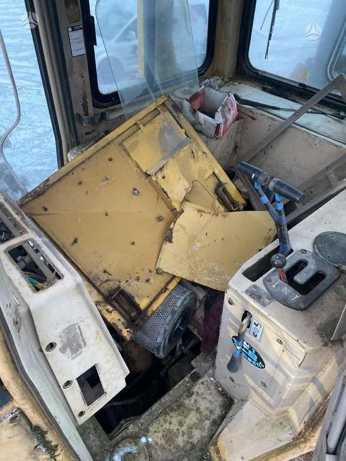 Bulldozer CAT D5H XL FOR SPARE PARTS: picture 16