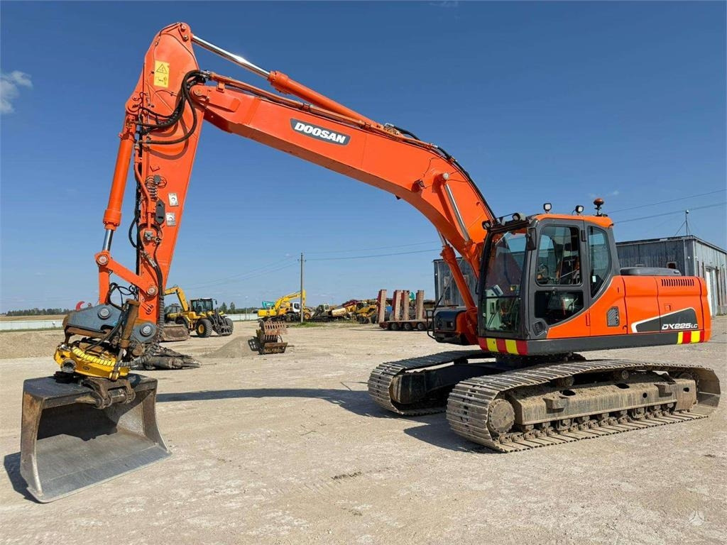 Doosan DX 225 LC ENGCON ROTOTILT TOP - Crawler excavator: picture 1 Doosan DX 225 LC ENGCON ROTOTILT TOP - Crawler excavator: picture 1