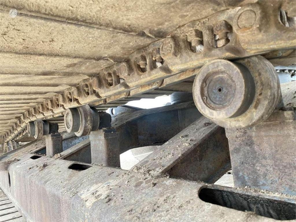 Crawler excavator Komatsu 138 US-8 BOGMASTER: picture 15