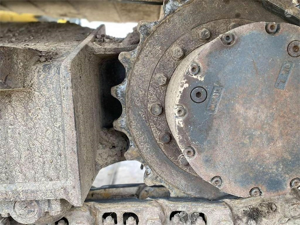 Crawler excavator Komatsu 138 US-8 BOGMASTER: picture 17