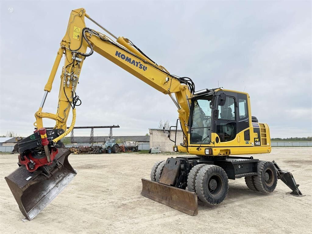 Komatsu PW 148-8 ROTOTILT - Wheel excavator: picture 1 Komatsu PW 148-8 ROTOTILT - Wheel excavator: picture 1