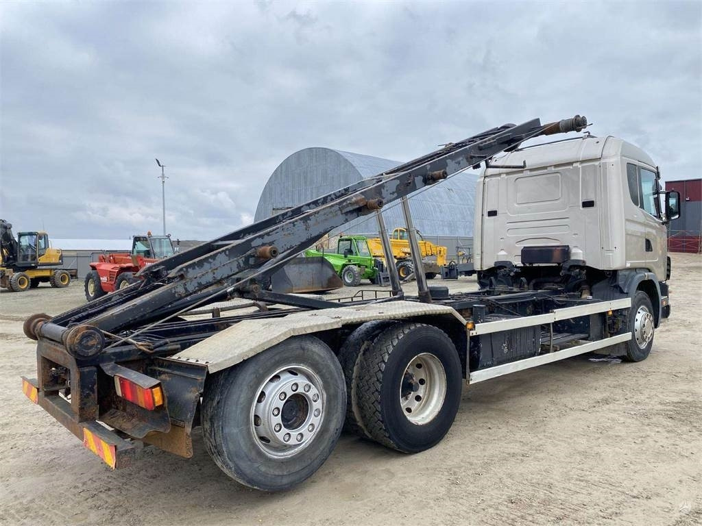 Scania 124 G 400 , manual pump - Hook lift truck: picture 3 Scania 124 G 400 , manual pump - Hook lift truck: picture 3