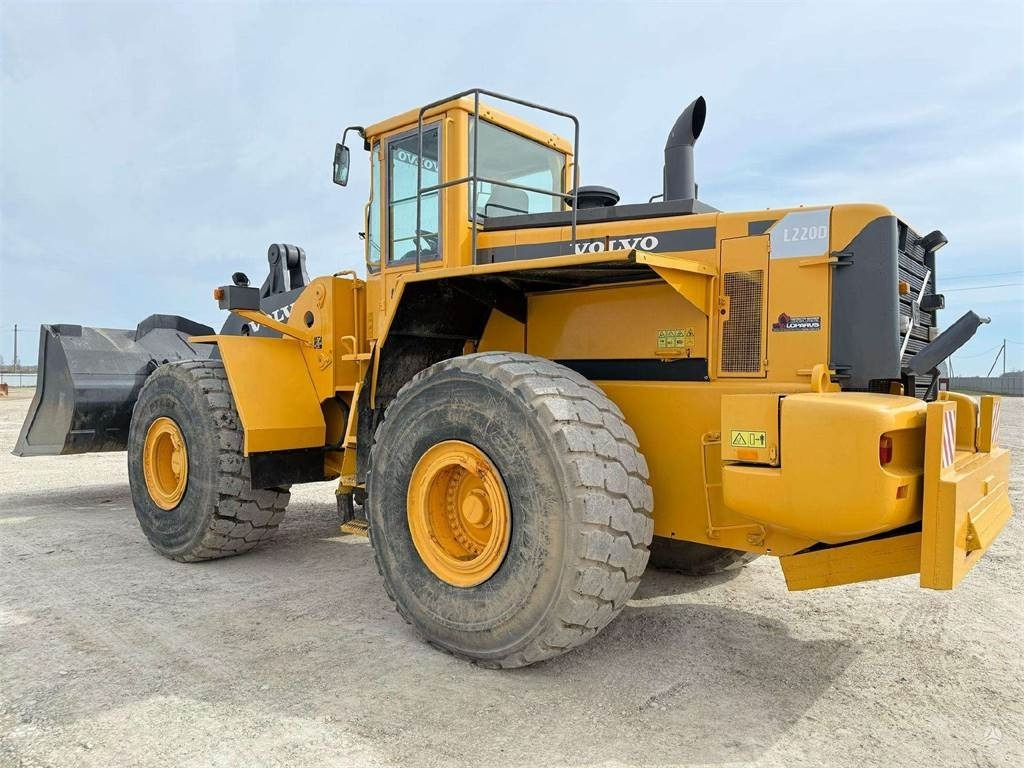 Volvo L 220 D, Quick hitch, Third l - Wheel loader: picture 5 Volvo L 220 D, Quick hitch, Third l - Wheel loader: picture 5