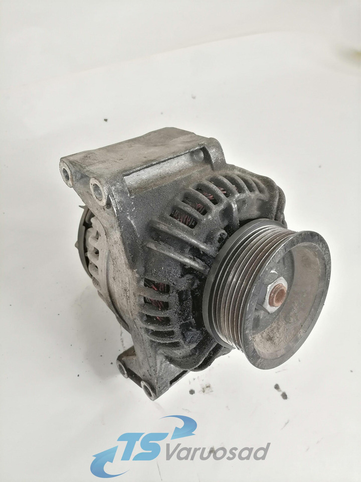 DAF Alternator 0124555117 - Alternator for Truck: picture 1 DAF Alternator 0124555117 - Alternator for Truck: picture 1