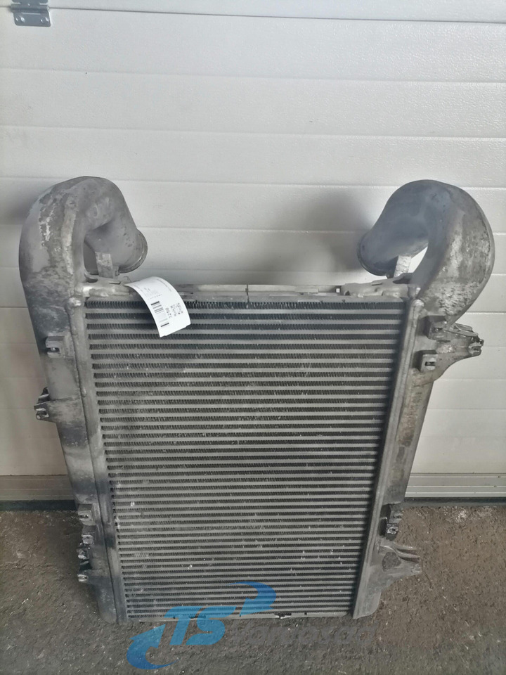 DAF Intercooler radiator 1691394 - Intercooler for Truck: picture 3 DAF Intercooler radiator 1691394 - Intercooler for Truck: picture 3