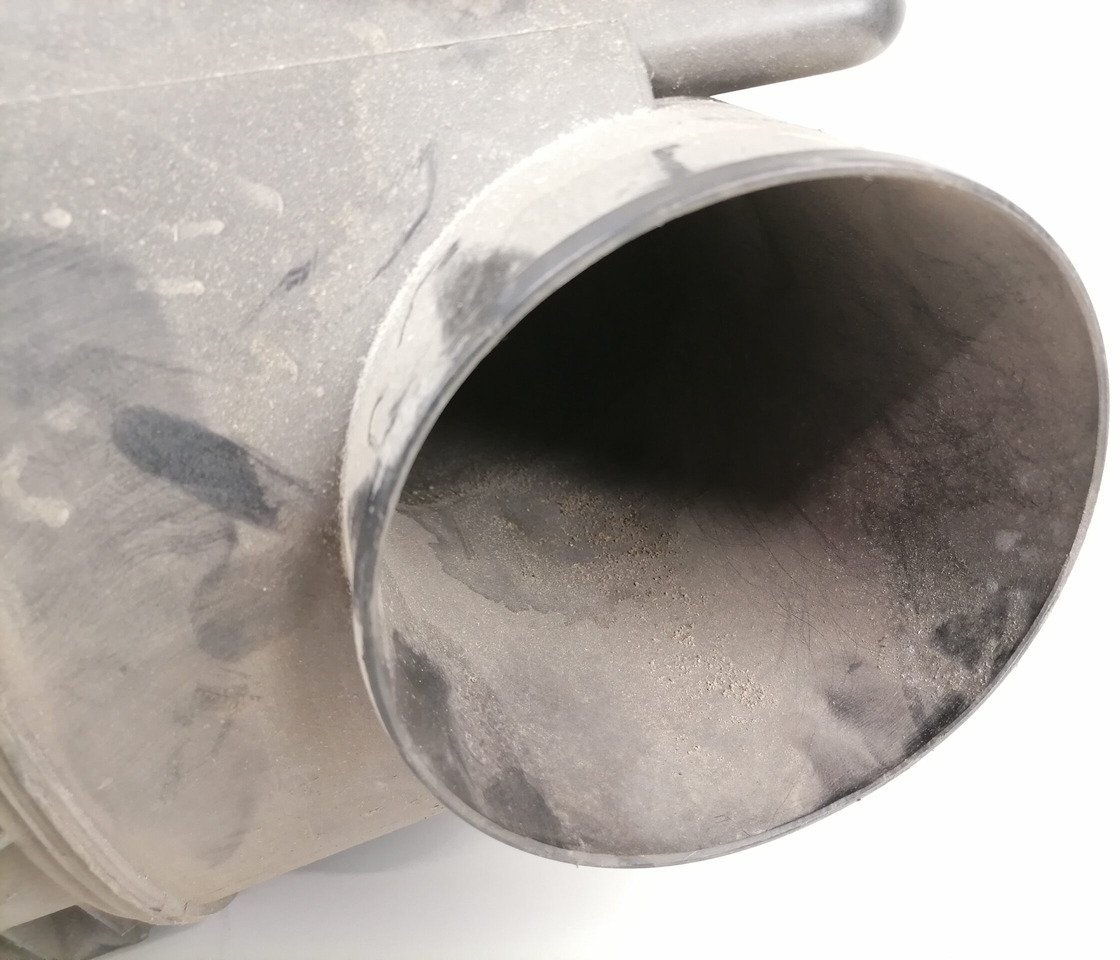 MAN Air filter housing 81084006032 - Air intake system for Truck: picture 5 MAN Air filter housing 81084006032 - Air intake system for Truck: picture 5