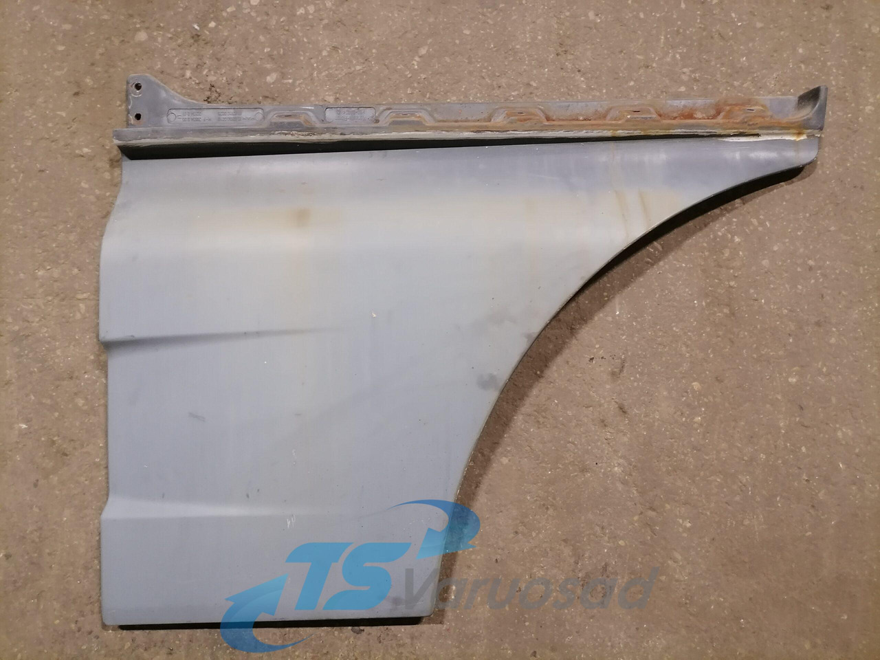 MAN Ukse pikendus, vasak 81626100019 - Door and parts for Truck: picture 1 MAN Ukse pikendus, vasak 81626100019 - Door and parts for Truck: picture 1