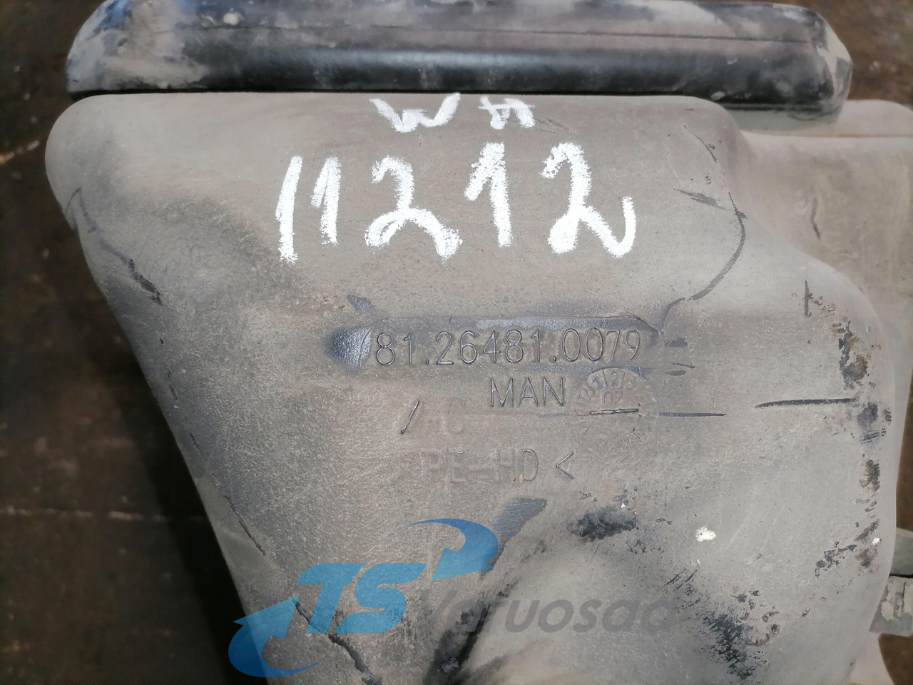 MAN Windscreen washer fluid tank 81264810079 - Wiper for Truck: picture 2 MAN Windscreen washer fluid tank 81264810079 - Wiper for Truck: picture 2