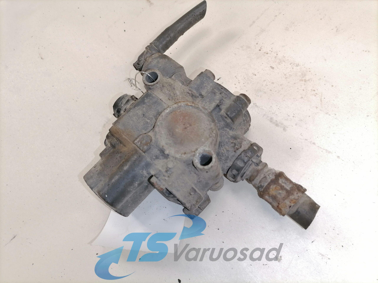 Mercedes-Benz ABS brake valve 0044296544 - Brake valve for Truck: picture 2 Mercedes-Benz ABS brake valve 0044296544 - Brake valve for Truck: picture 2