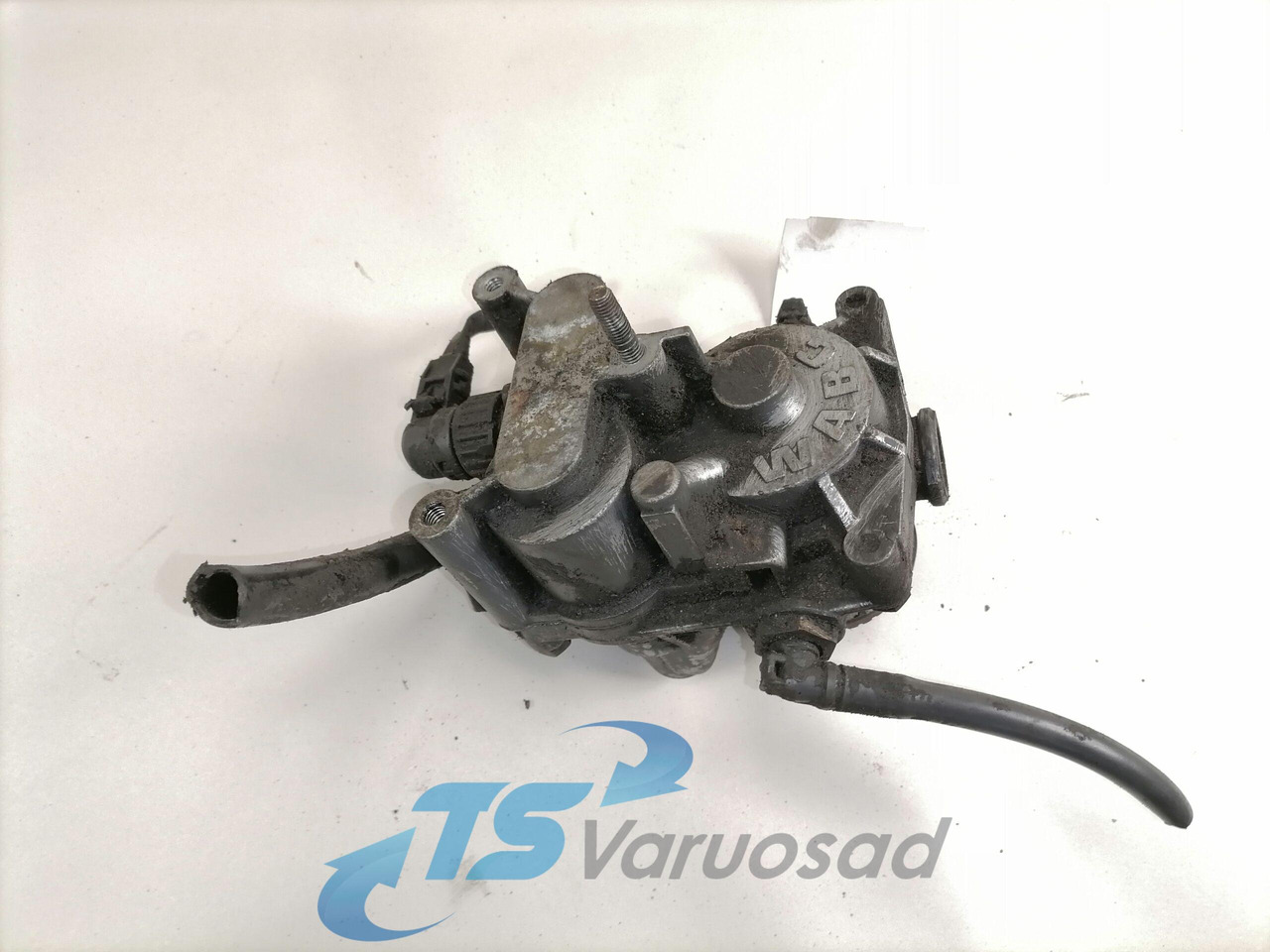 Mercedes-Benz Air pressure control valve 4802020040 - Brake valve for Truck: picture 2 Mercedes-Benz Air pressure control valve 4802020040 - Brake valve for Truck: picture 2