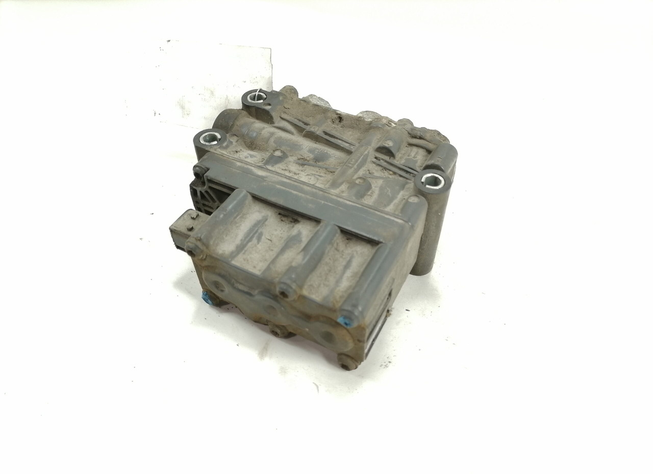 Mercedes-Benz Air suspension control valve, ECAS A0013271325 - Brake valve for Truck: picture 2 Mercedes-Benz Air suspension control valve, ECAS A0013271325 - Brake valve for Truck: picture 2