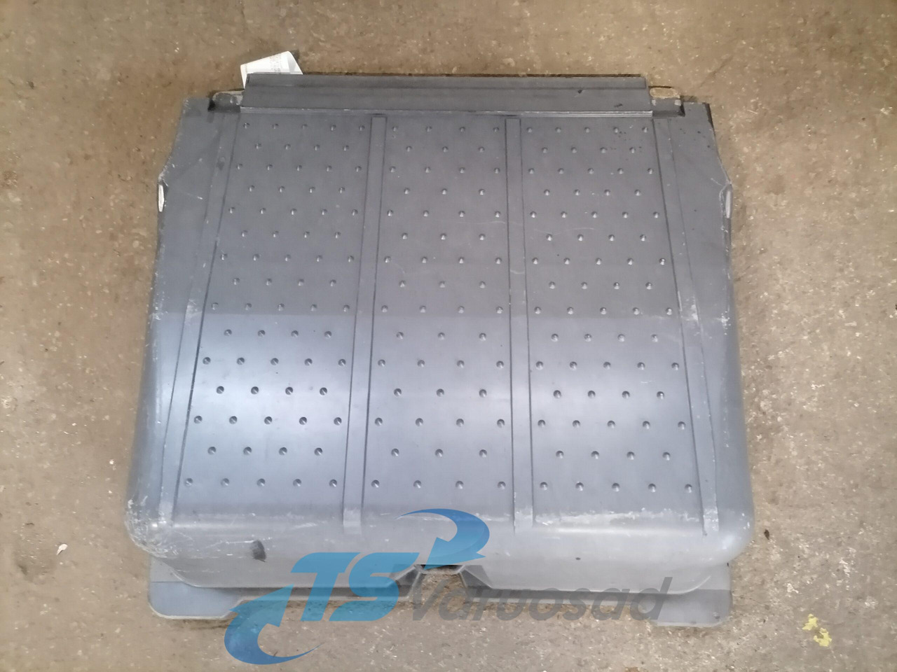 Mercedes-Benz Battery cover A9415410103 - Battery for Truck: picture 4 Mercedes-Benz Battery cover A9415410103 - Battery for Truck: picture 4