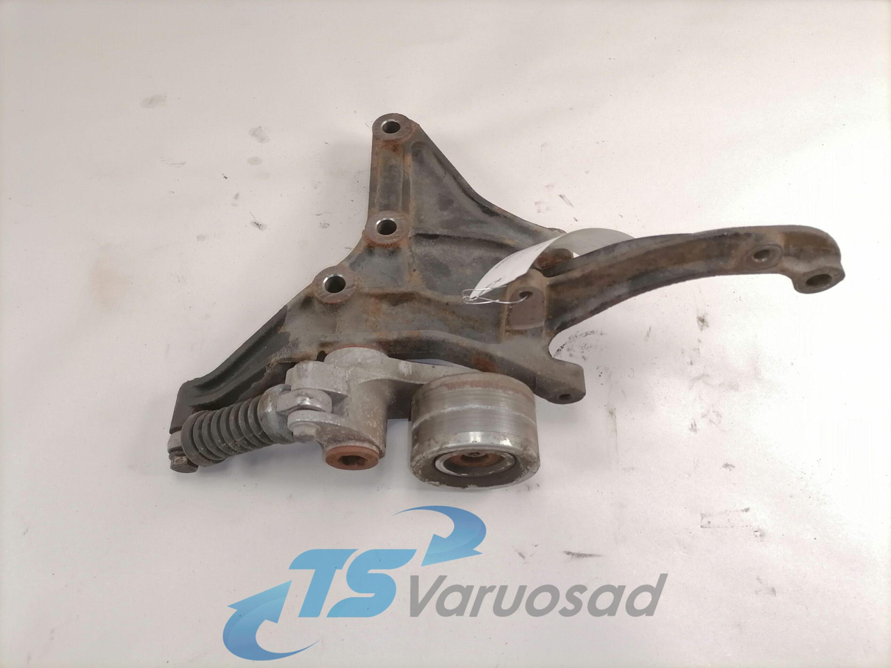 Mercedes-Benz Generaatori kandur A5411550535 - Universal part for Truck: picture 1 Mercedes-Benz Generaatori kandur A5411550535 - Universal part for Truck: picture 1