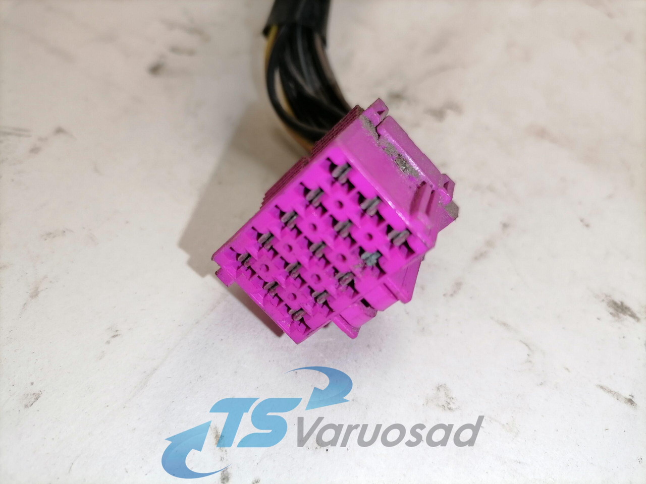 Mercedes-Benz Switch 0085450124 - Electrical system for Truck: picture 3 Mercedes-Benz Switch 0085450124 - Electrical system for Truck: picture 3