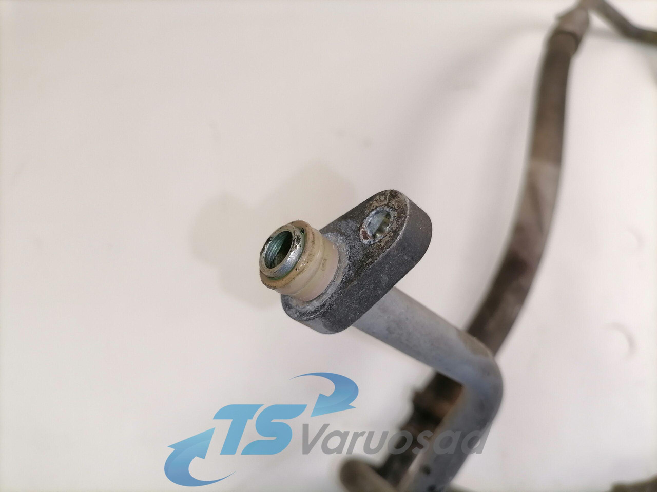 Scania A/C pipe 1854561 - Heating/ Ventilation for Truck: picture 4 Scania A/C pipe 1854561 - Heating/ Ventilation for Truck: picture 4