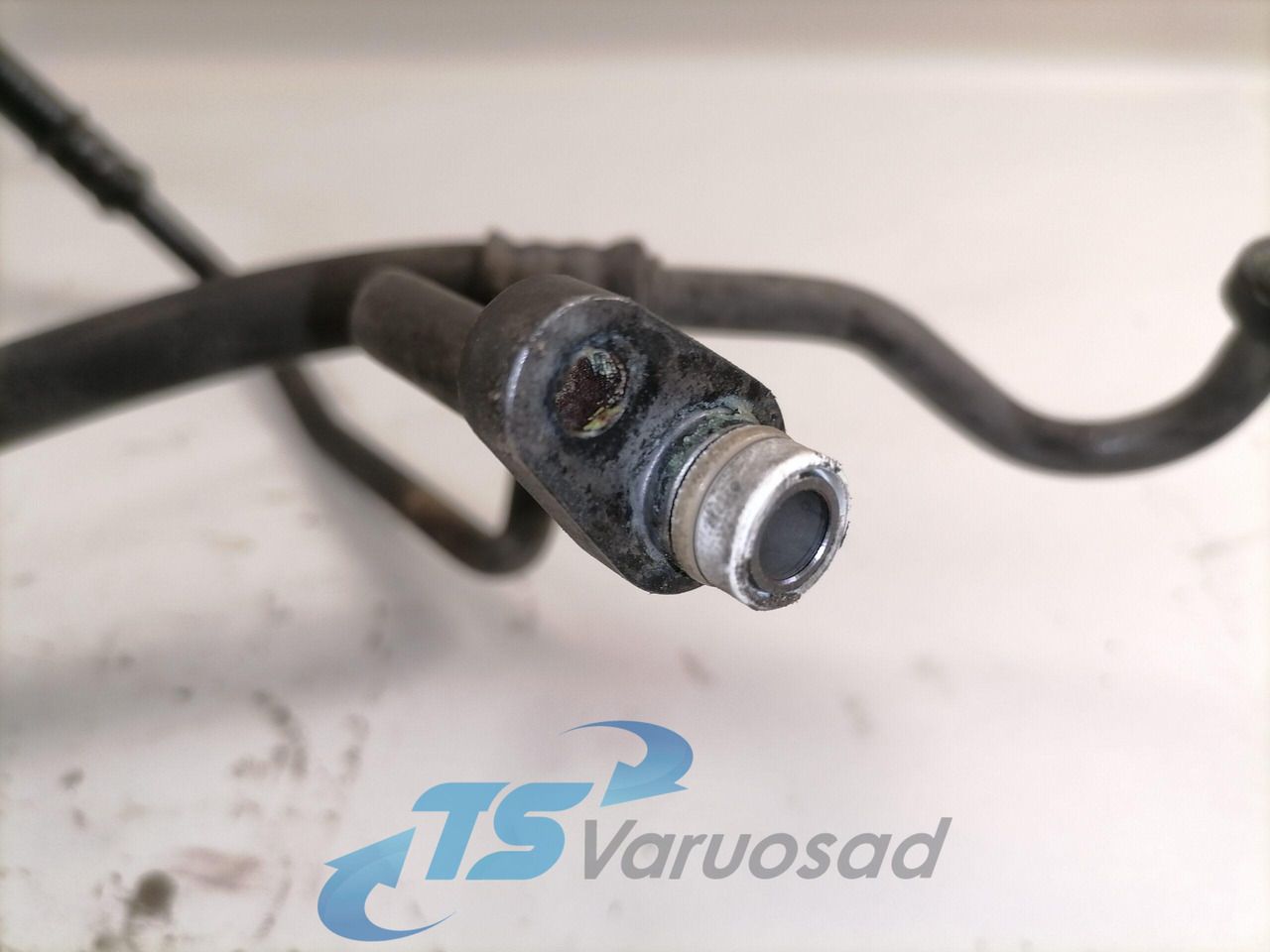 Scania A/C pipe 2028048 - Heating/ Ventilation for Truck: picture 2 Scania A/C pipe 2028048 - Heating/ Ventilation for Truck: picture 2