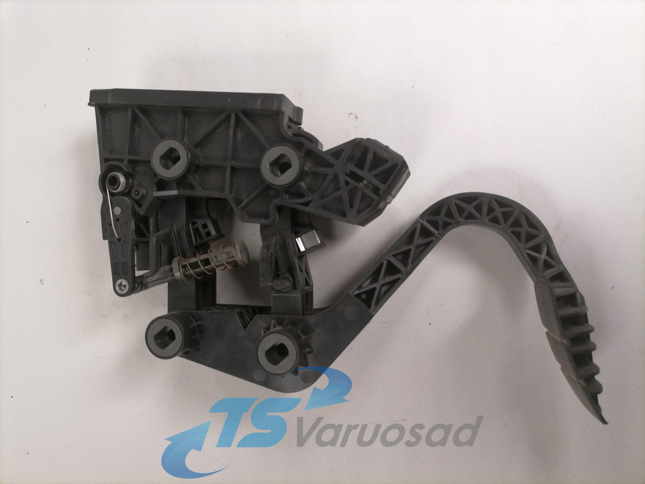 Scania Accelerator pedal 2395418 - Fuel system for Truck: picture 2 Scania Accelerator pedal 2395418 - Fuel system for Truck: picture 2