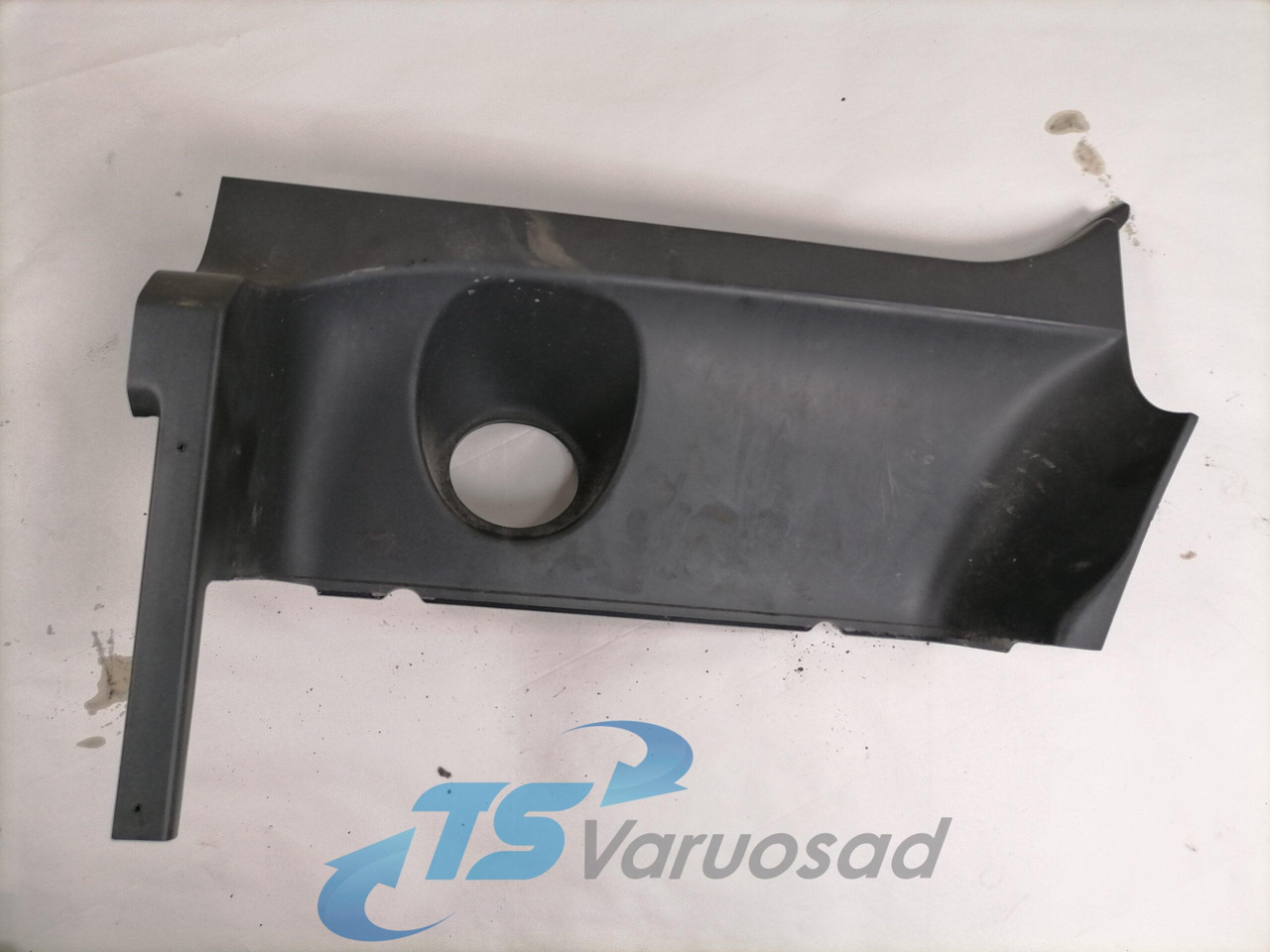 Scania Astmelaua plastik kate, ülemine vasak 1442655 - Footstep for Truck: picture 1 Scania Astmelaua plastik kate, ülemine vasak 1442655 - Footstep for Truck: picture 1