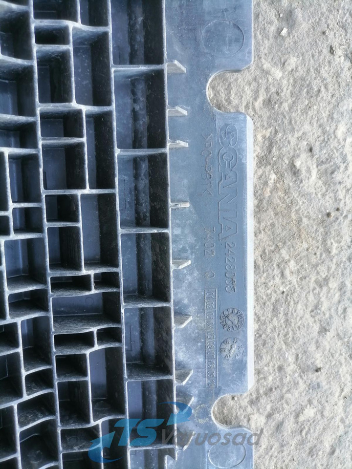 Scania Battery cover 2428035 - Battery for Truck: picture 4 Scania Battery cover 2428035 - Battery for Truck: picture 4