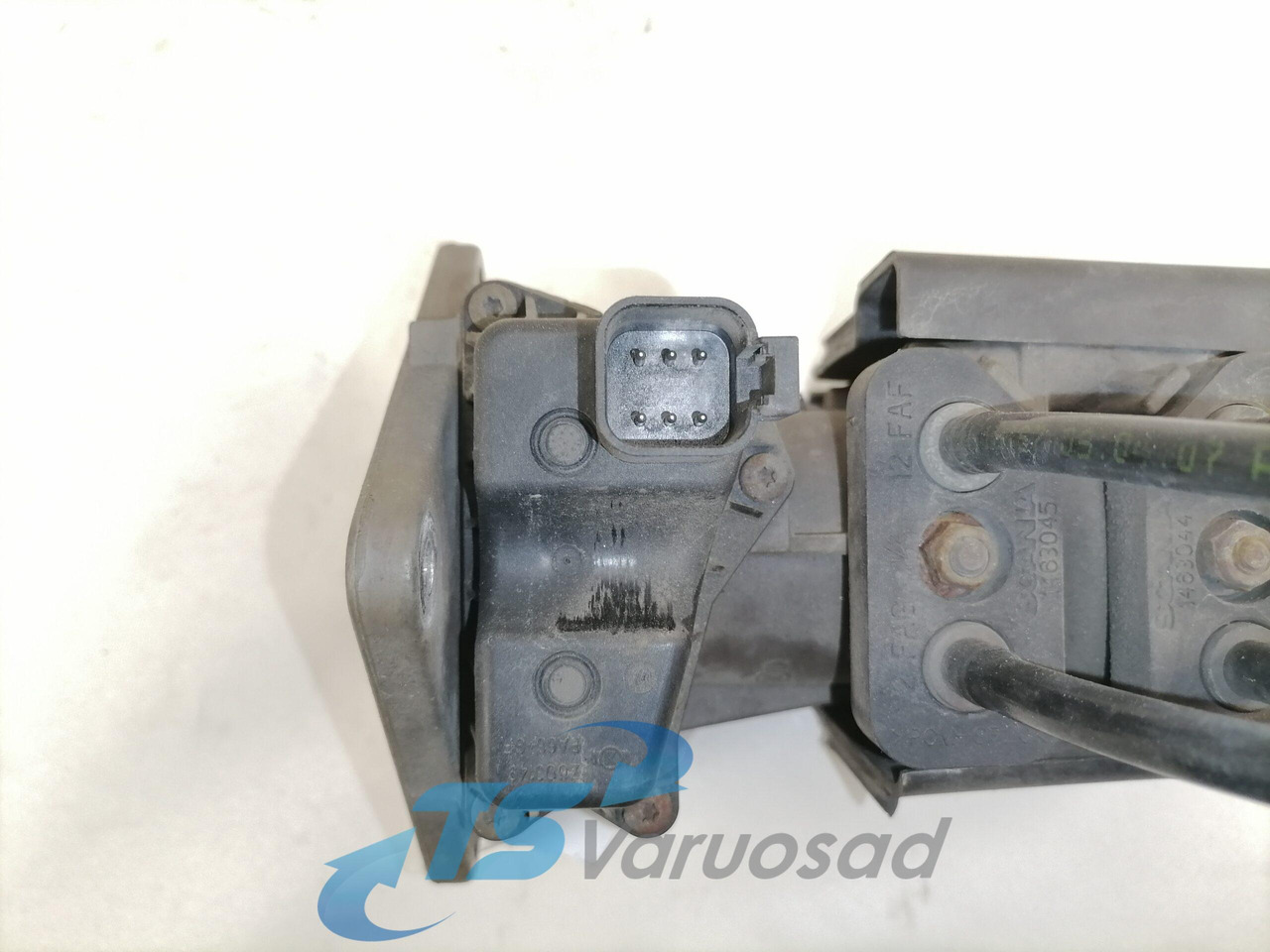 Scania Brake pressure control 1793024 - Brake valve for Truck: picture 3 Scania Brake pressure control 1793024 - Brake valve for Truck: picture 3