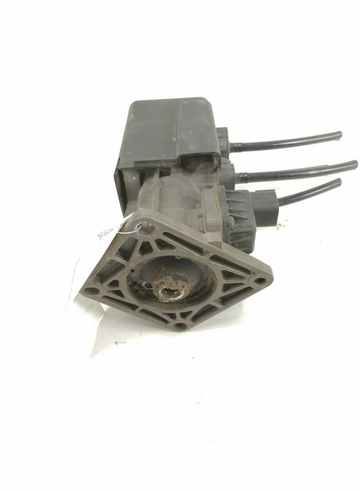 Scania Brake pressure control 1867518 - Brake valve for Truck: picture 2 Scania Brake pressure control 1867518 - Brake valve for Truck: picture 2