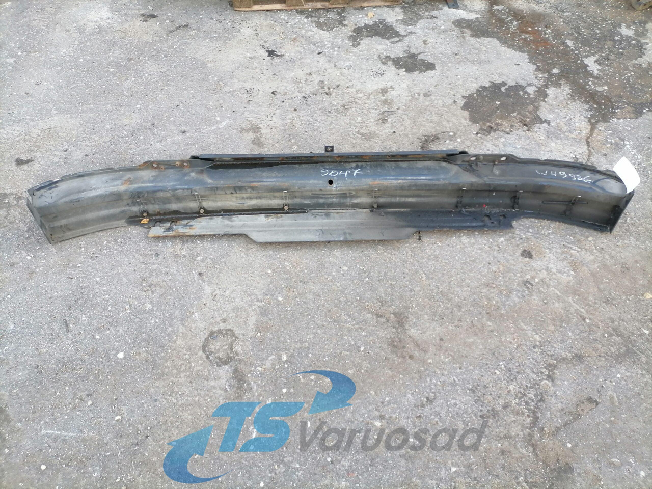 Scania Bumper 1422843 - Bumper for Truck: picture 2 Scania Bumper 1422843 - Bumper for Truck: picture 2