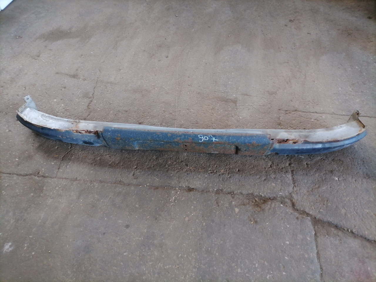 Scania Bumper 1736656 - Bumper for Truck: picture 2 Scania Bumper 1736656 - Bumper for Truck: picture 2