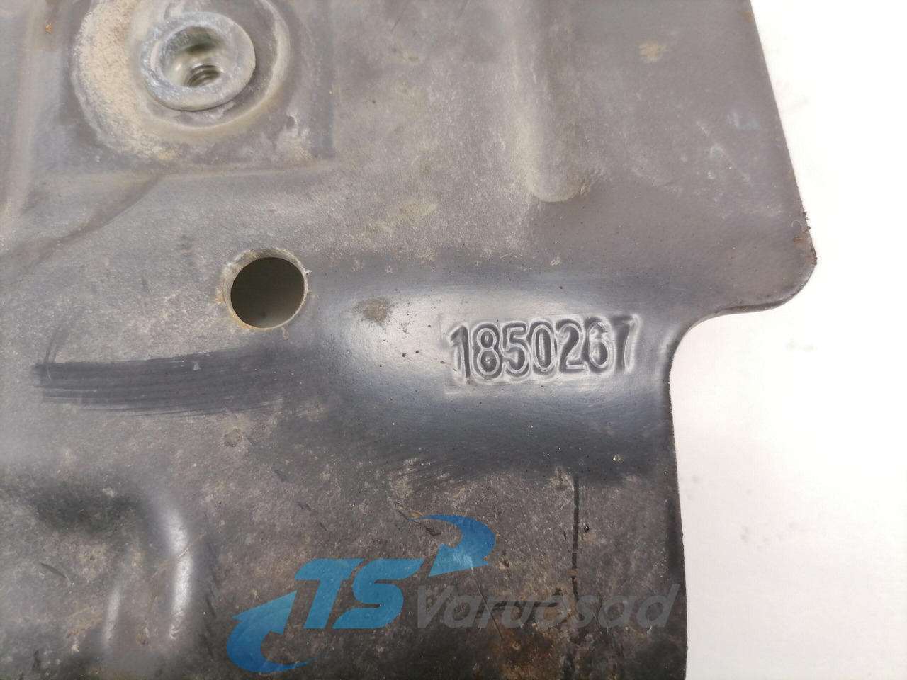 Scania Bumper bracket 1850267 - Bumper for Truck: picture 2 Scania Bumper bracket 1850267 - Bumper for Truck: picture 2