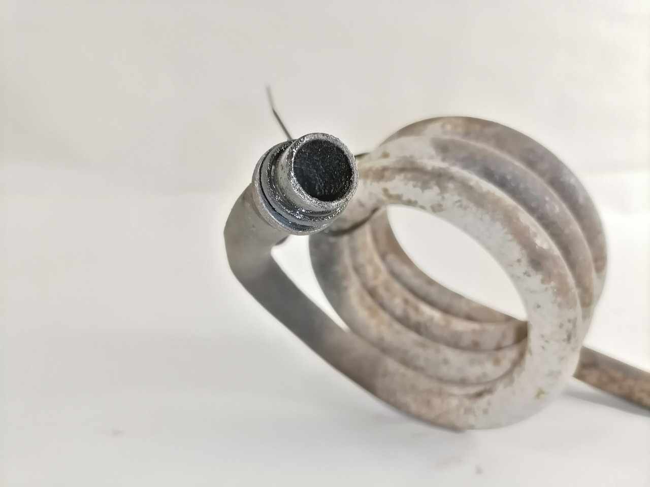 Scania Compressor air pipe 1933077 - Air brake compressor for Truck: picture 3 Scania Compressor air pipe 1933077 - Air brake compressor for Truck: picture 3