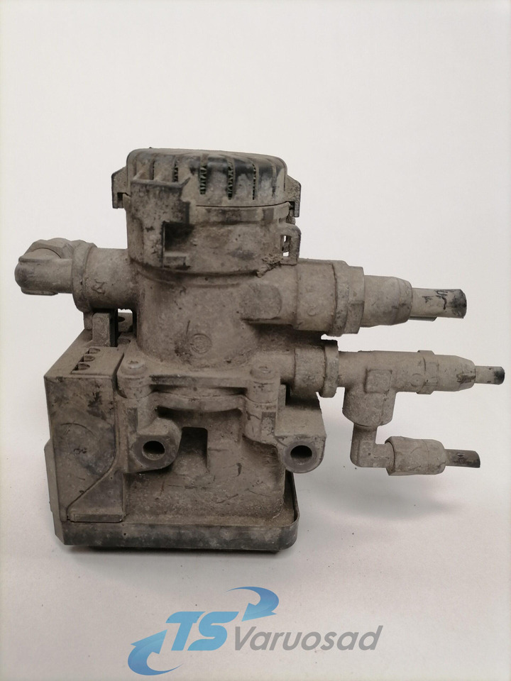 Scania EBS brake valve 1773676 - Brake valve for Truck: picture 1 Scania EBS brake valve 1773676 - Brake valve for Truck: picture 1