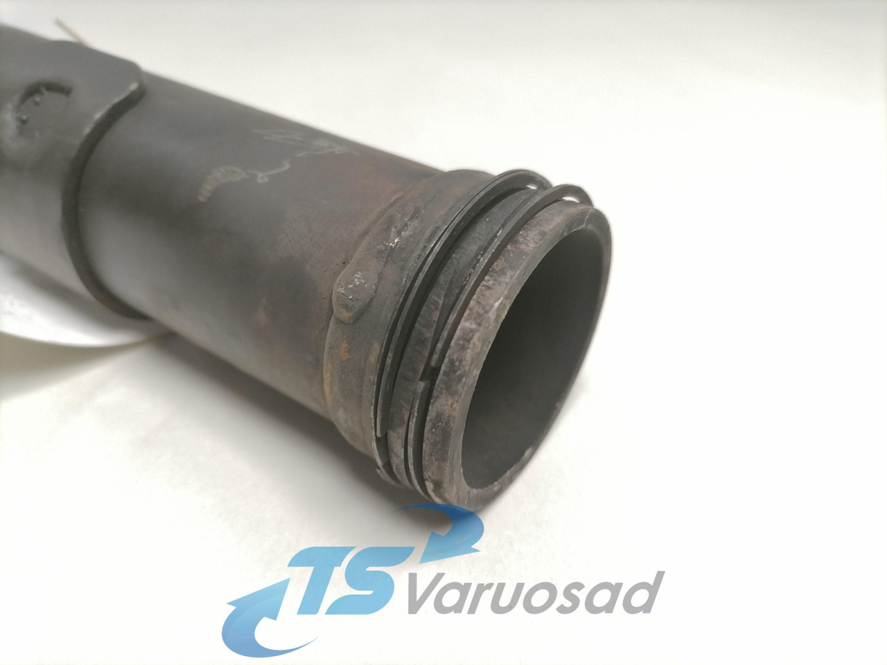 Scania EGR pipe 1528100 - Exhaust system for Truck: picture 4 Scania EGR pipe 1528100 - Exhaust system for Truck: picture 4