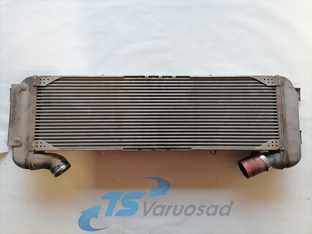 Scania EGR radiator 1785348 - EGR cooler for Truck: picture 2 Scania EGR radiator 1785348 - EGR cooler for Truck: picture 2