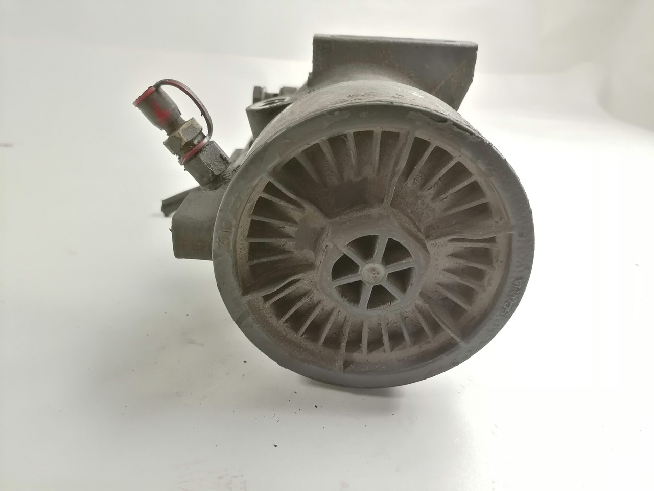 Scania Fuel filter unit 1733089 - Fuel filter for Truck: picture 5 Scania Fuel filter unit 1733089 - Fuel filter for Truck: picture 5