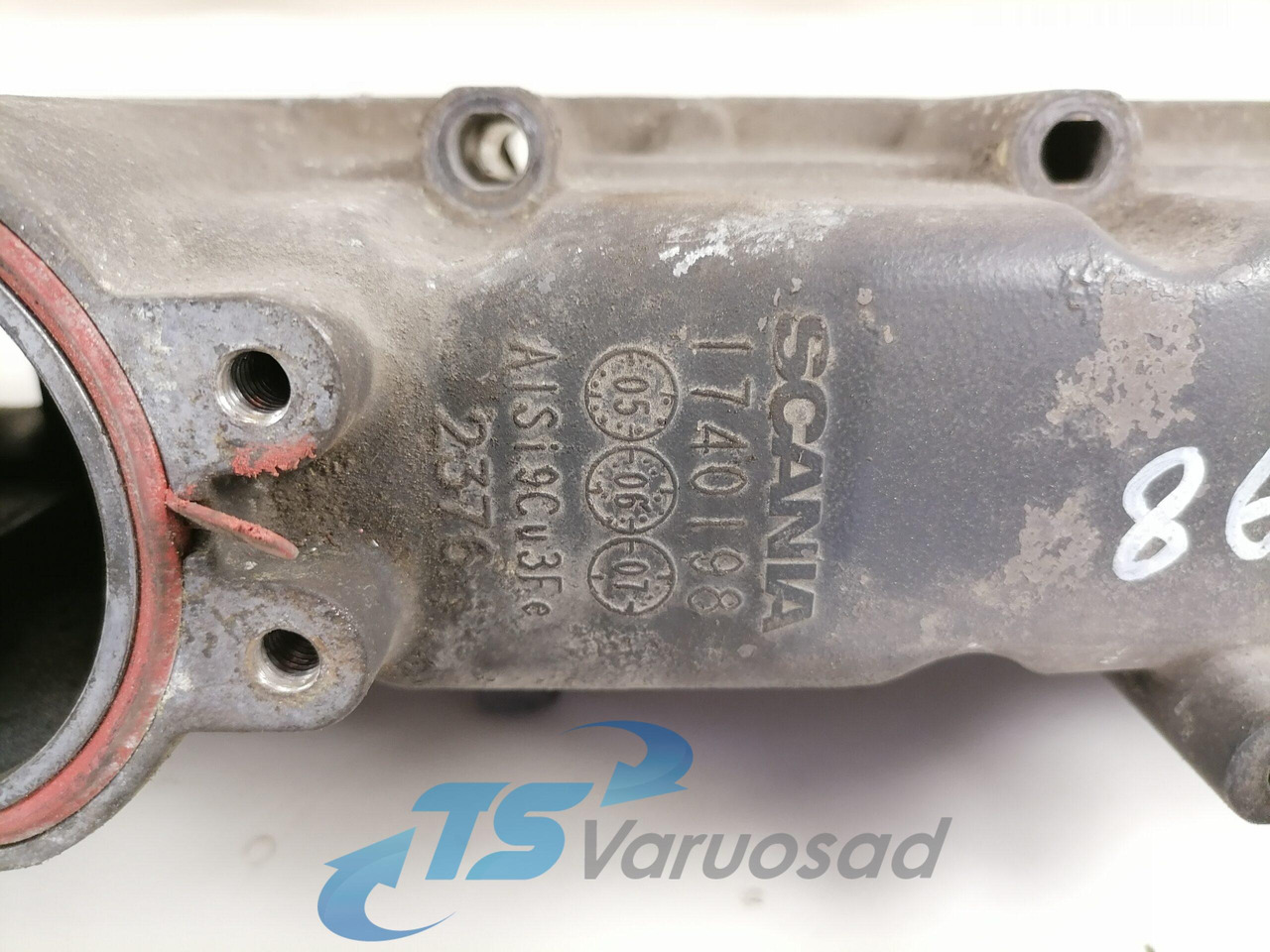 Scania Intake mainfold 1740198 - Intake manifold for Truck: picture 4 Scania Intake mainfold 1740198 - Intake manifold for Truck: picture 4