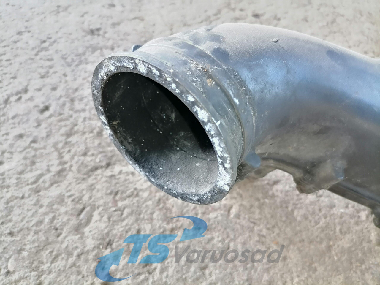 Scania Intake mainfold 1893329 - Intake manifold for Truck: picture 3 Scania Intake mainfold 1893329 - Intake manifold for Truck: picture 3