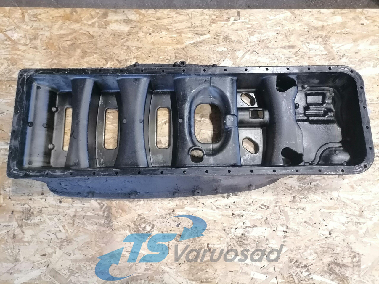 Scania Ladder frame 1762258 - Oil pan for Truck: picture 2 Scania Ladder frame 1762258 - Oil pan for Truck: picture 2