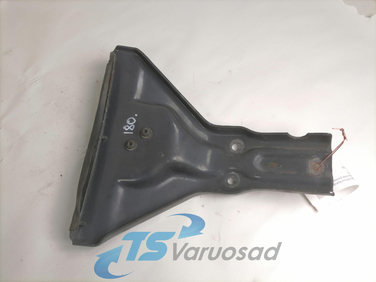 Scania Mudguard bracket 1377439 - Universal part for Truck: picture 2 Scania Mudguard bracket 1377439 - Universal part for Truck: picture 2