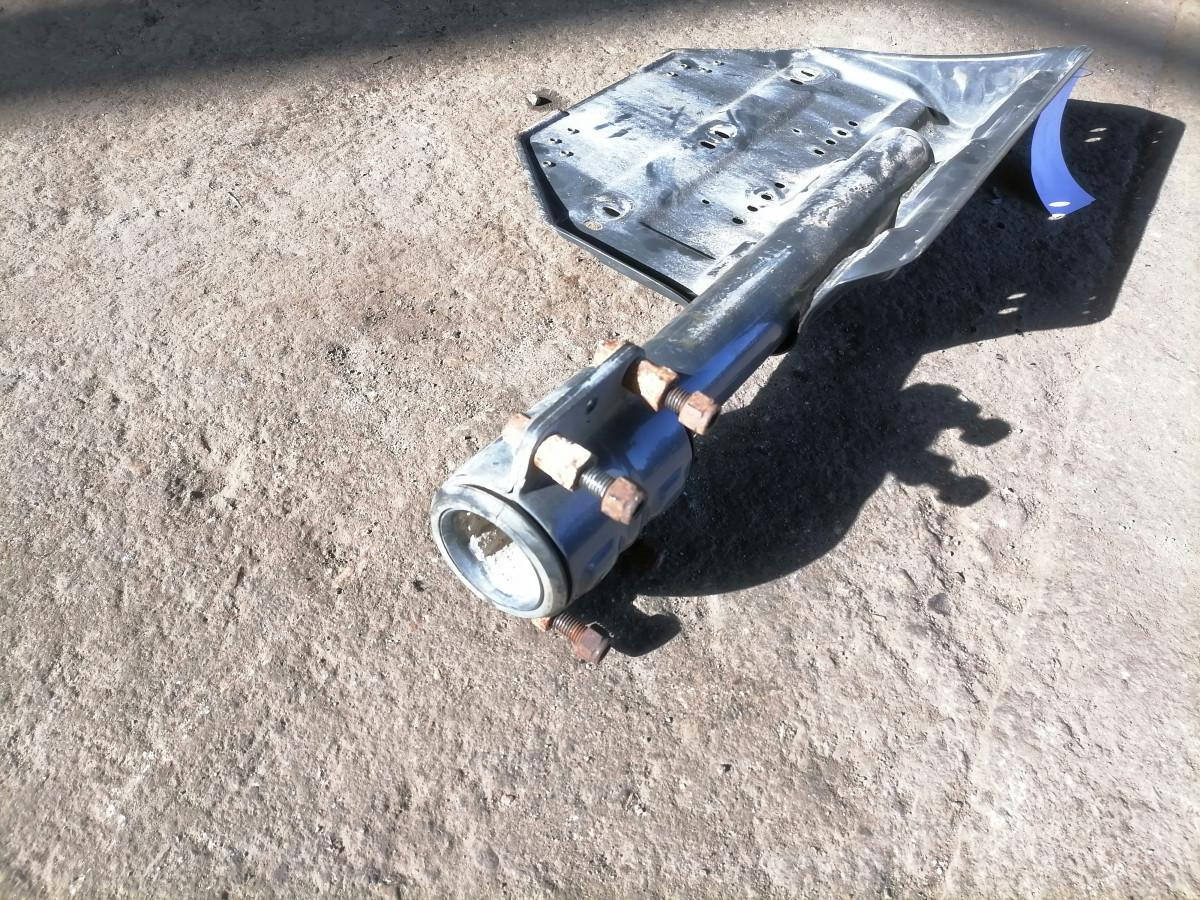 Scania Mudguard bracket 2800402 - Universal part for Truck: picture 4 Scania Mudguard bracket 2800402 - Universal part for Truck: picture 4