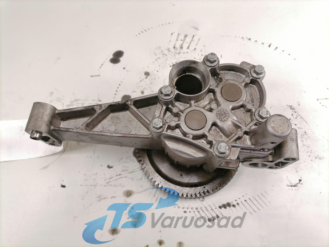 Scania Oil pump 1527681 - Oil pump for Truck: picture 4 Scania Oil pump 1527681 - Oil pump for Truck: picture 4