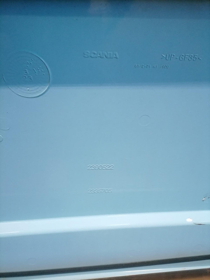 Scania Scania cab wind deflector, roof 2390522 - Aerodynamics/ Spoiler for Truck: picture 3 Scania Scania cab wind deflector, roof 2390522 - Aerodynamics/ Spoiler for Truck: picture 3